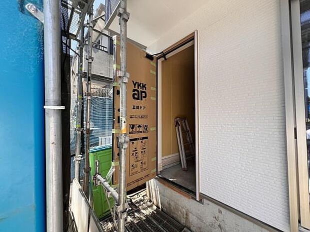 いつも気持ちよくご家族を迎えられる玄関です。