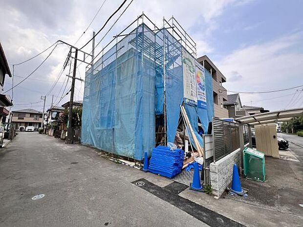 駐車場ももちろん完備しておりますのでお車所有の方にも心強いです。