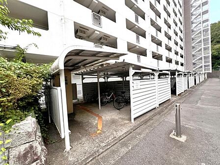 敷地内の駐輪場です。
