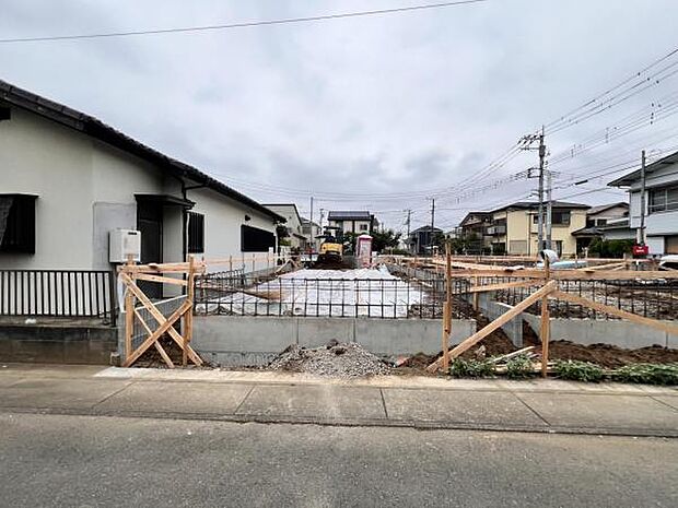 駐車場ももちろん完備しておりますのでお車所有の方にも心強いです。