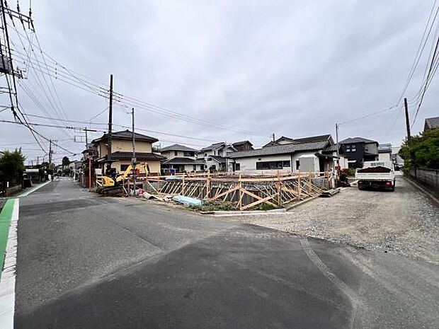 駐車場ももちろん完備しておりますのでお車所有の方にも心強いです。