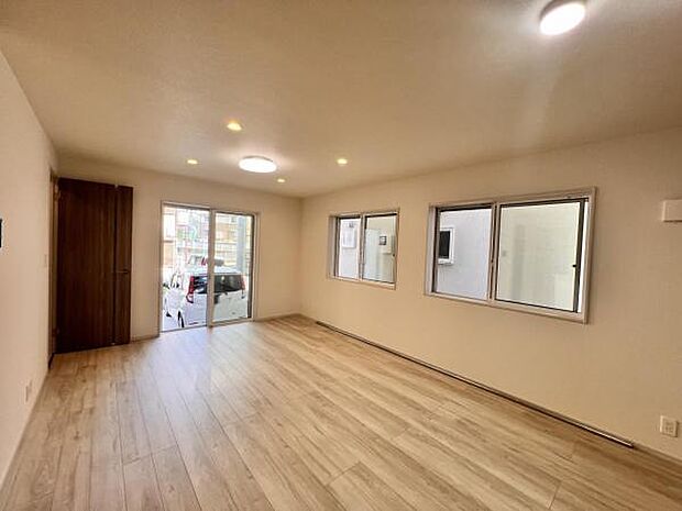 ご家族の温かい時間を演出するダイニングスペースです。