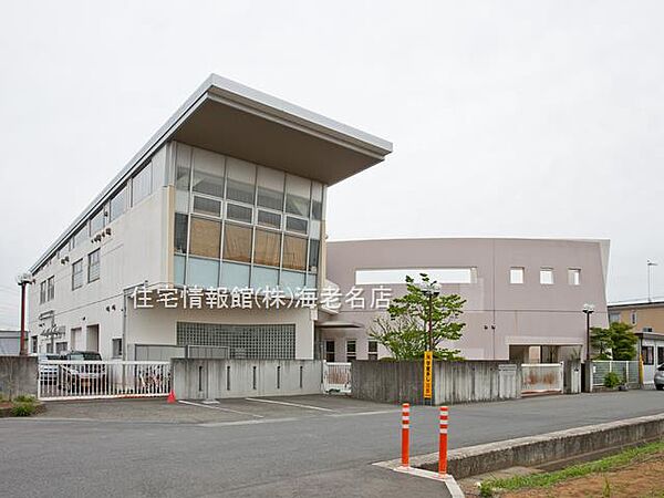 海老名市立中新田保育園まで約590m（徒歩8分）