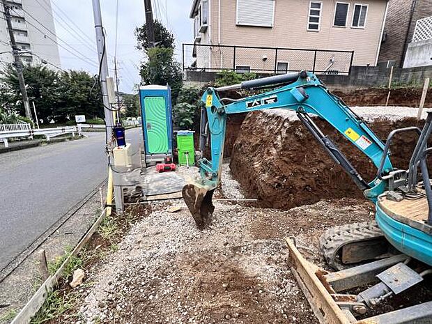 駐車場ももちろん完備しておりますのでお車所有の方にも心強いです。