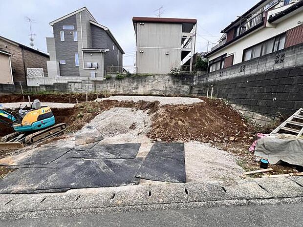 駐車場ももちろん完備しておりますのでお車所有の方にも心強いです。