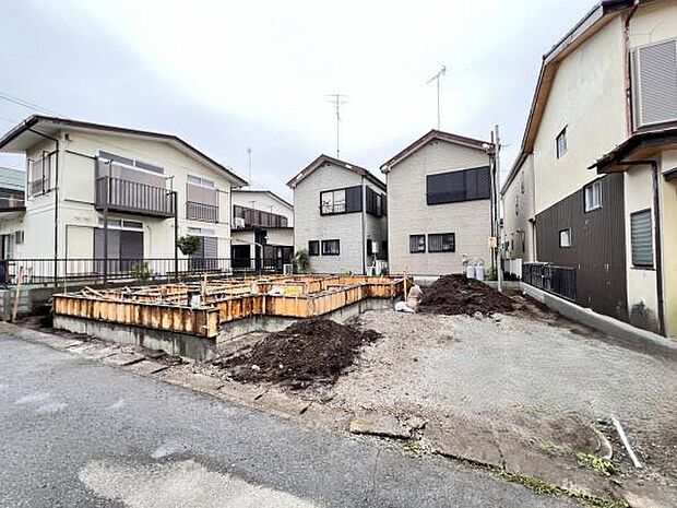 駐車場ももちろん完備しておりますのでお車所有の方にも心強いです。