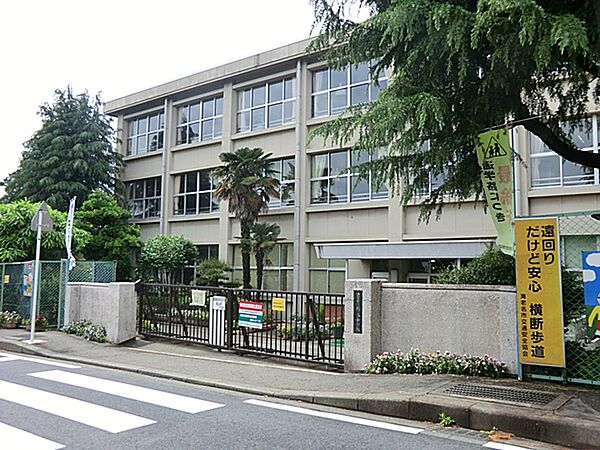 海老名市立柏ケ谷小学校まで約1000m（徒歩13分）