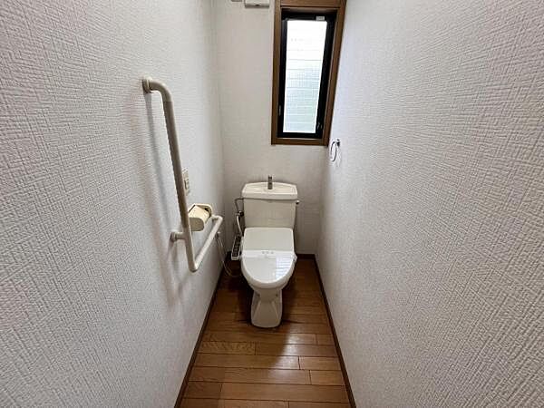 ほっと安らげるトイレ空間です。