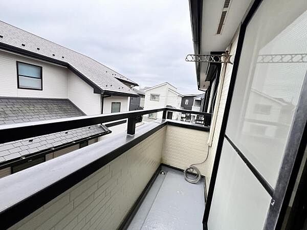 お洗濯ものを気持ち良く太陽の光で干せるのが嬉しいですね。
