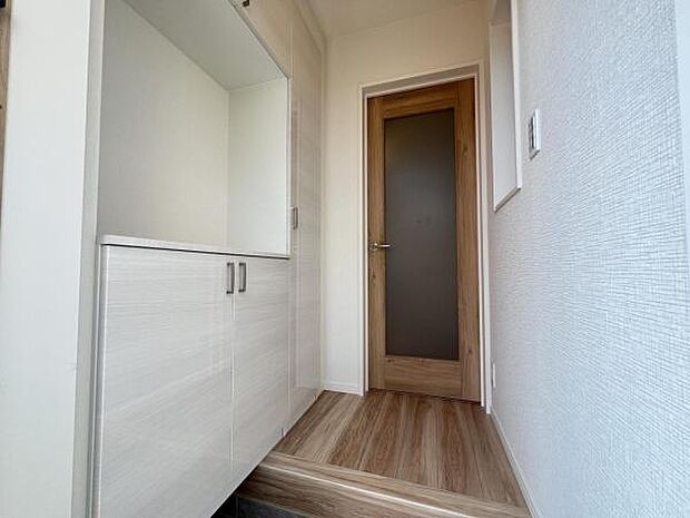 いつも気持ちよくご家族を迎えられる玄関です。