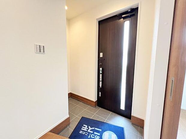 いつも気持ちよくご家族を迎えられる玄関です。