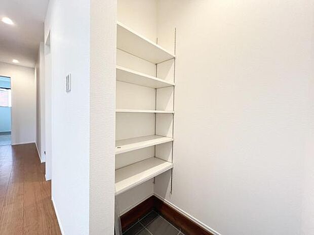 いつも気持ちよくご家族を迎えられる玄関です。