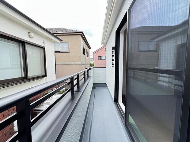 お洗濯ものを気持ち良く太陽の光で干せるのが嬉しいですね。