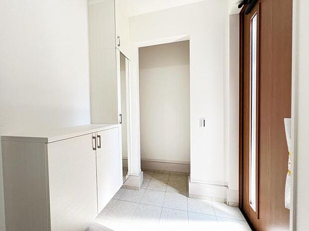 いつも気持ちよくご家族を迎えられる玄関です。