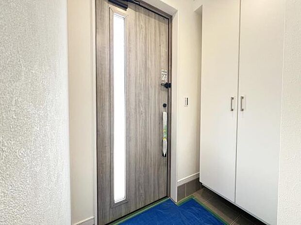 いつも気持ちよくご家族を迎えられる玄関です。