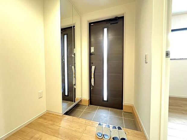 いつも気持ちよくご家族を迎えられる玄関です。