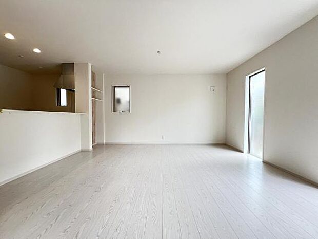 ご家族の温かい時間を演出するダイニングスペースです。