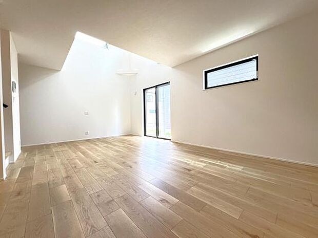 ご家族の温かい時間を演出するダイニングスペースです。