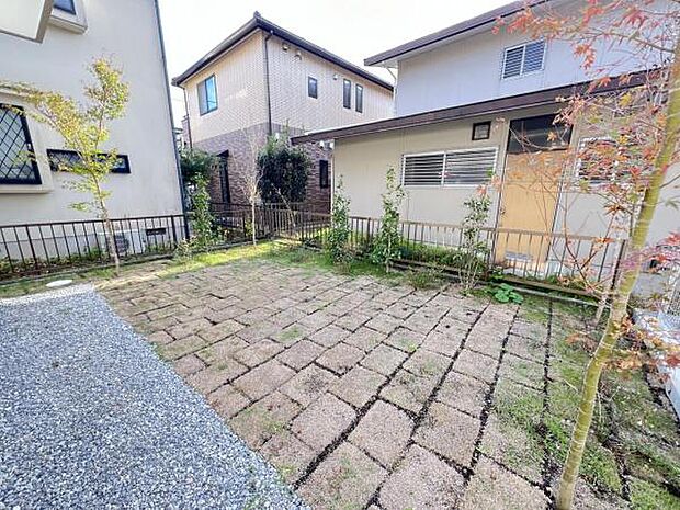 お子様の遊び場として、ペットとふれあいの場としていかがですか。