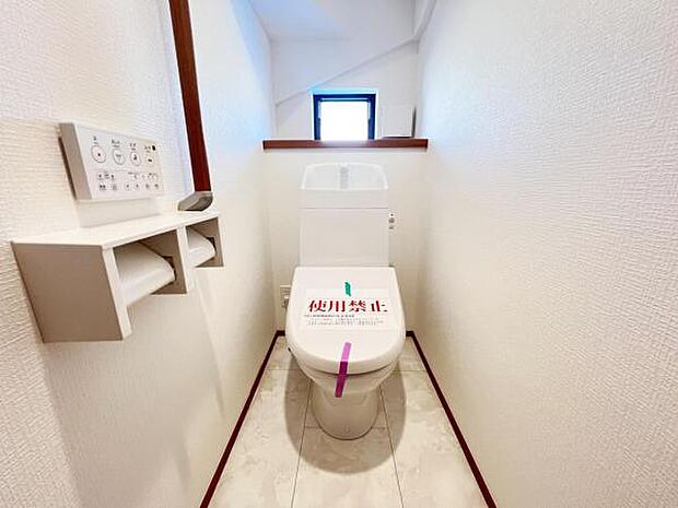 ほっと安らげるトイレ空間です。