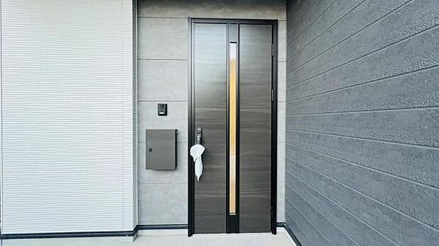 いつも気持ちよくご家族を迎えられる玄関です。