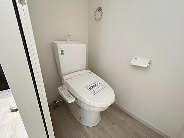 ほっと安らげるトイレ空間です。