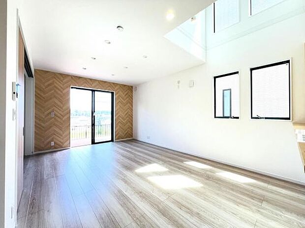 ご家族の温かい時間を演出するダイニングスペースです。