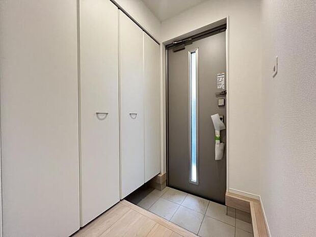 いつも気持ちよくご家族を迎えられる玄関です。