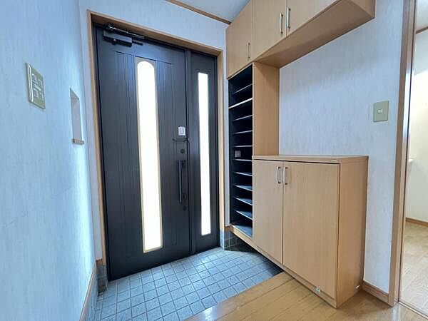 いつも気持ちよくご家族を迎えられる玄関です。