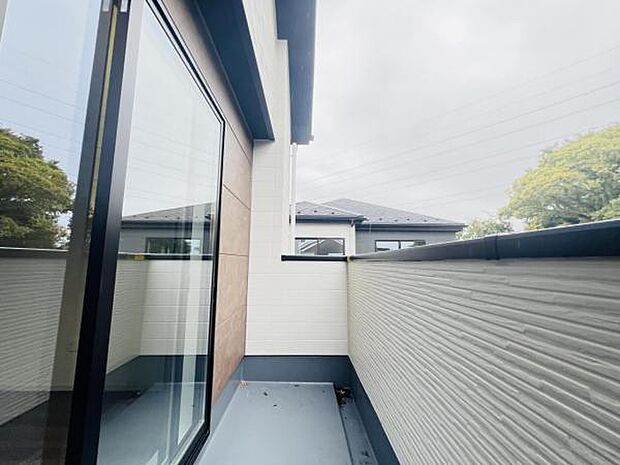 お洗濯ものを気持ち良く太陽の光で干せるのが嬉しいですね。