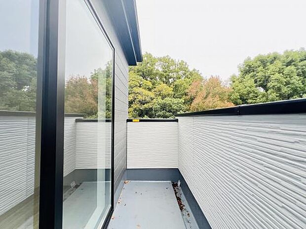 お洗濯ものを気持ち良く太陽の光で干せるのが嬉しいですね。