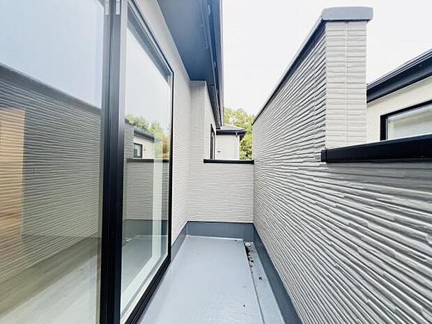 お洗濯ものを気持ち良く太陽の光で干せるのが嬉しいですね。