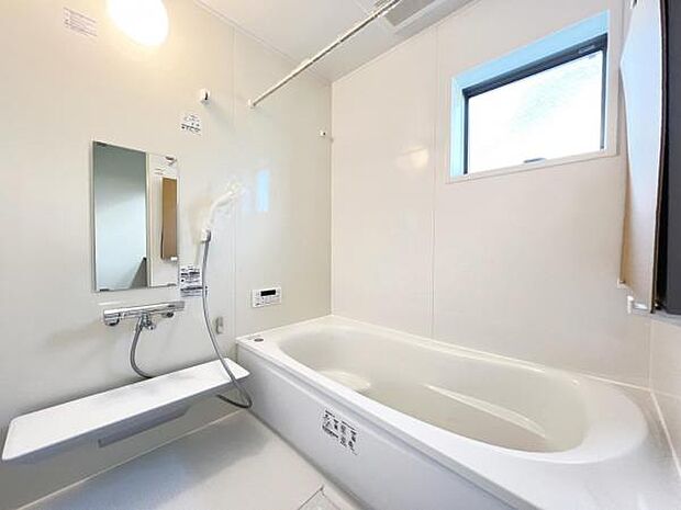 お風呂でほっとひといき。1日の疲れを癒しましょう。