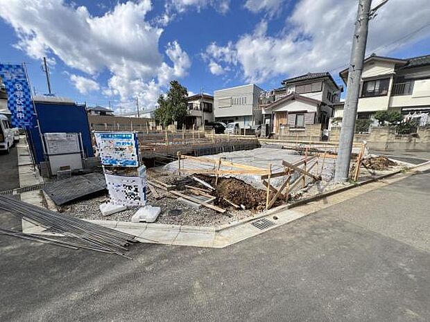 一生懸命建築中です。完成が楽しみですね。