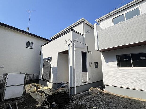 一生懸命建築中です。完成が楽しみですね。