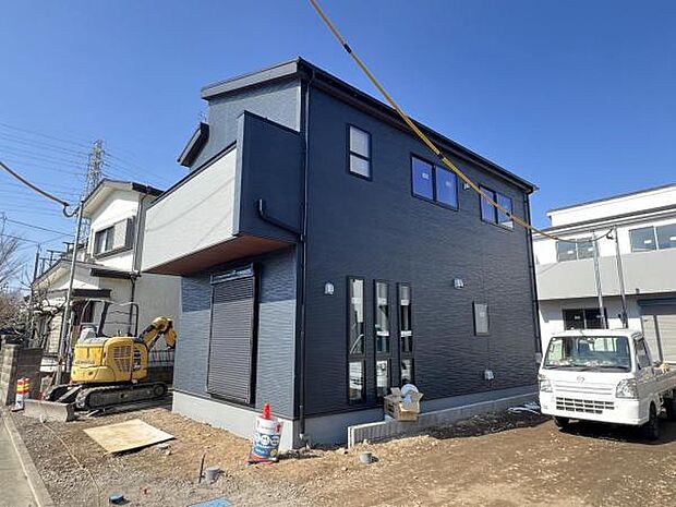 一生懸命建築中です。完成が楽しみですね。