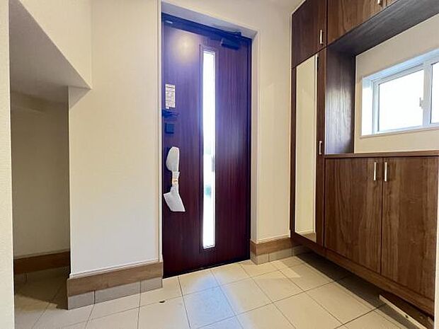 いつも気持ちよくご家族を迎えられる玄関です。