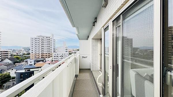お洗濯ものを気持ち良く太陽の光で干せるのが嬉しいですね。