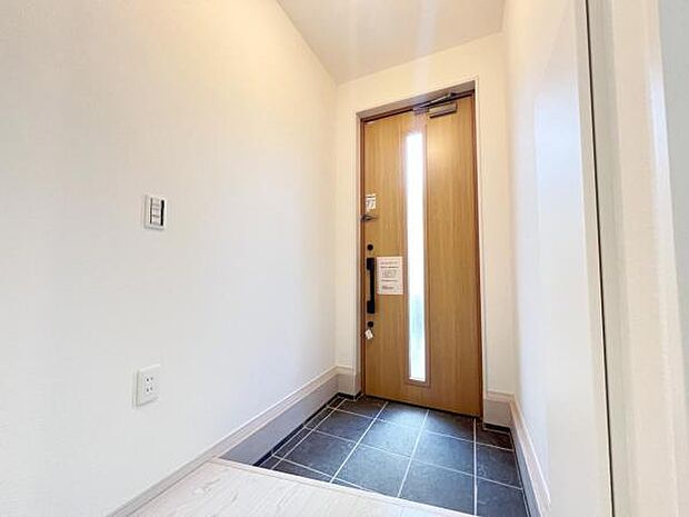 いつも気持ちよくご家族を迎えられる玄関です。