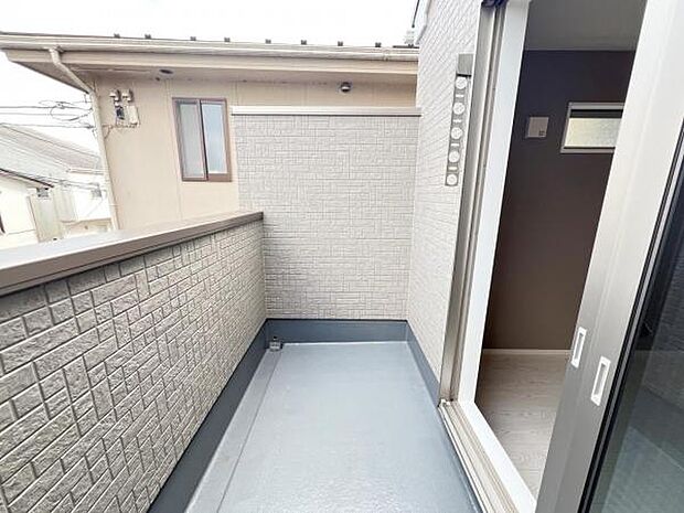 お洗濯ものを気持ち良く太陽の光で干せるのが嬉しいですね。