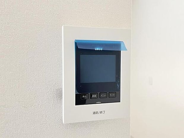 訪問者を確認できるTVモニター付きインターフォンです。