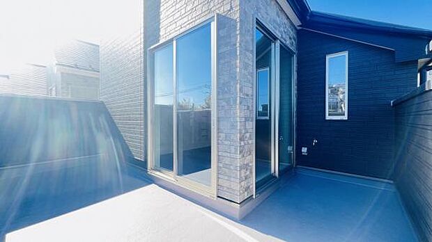 お洗濯ものを気持ち良く太陽の光で干せるのが嬉しいですね。