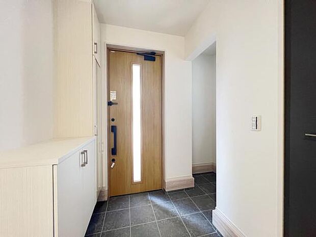 いつも気持ちよくご家族を迎えられる玄関です。