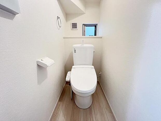 ほっと安らげるトイレ空間です。