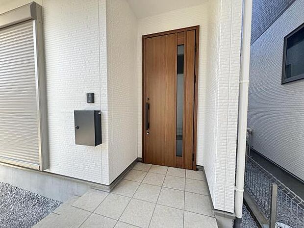いつも気持ちよくご家族を迎えられる玄関です。