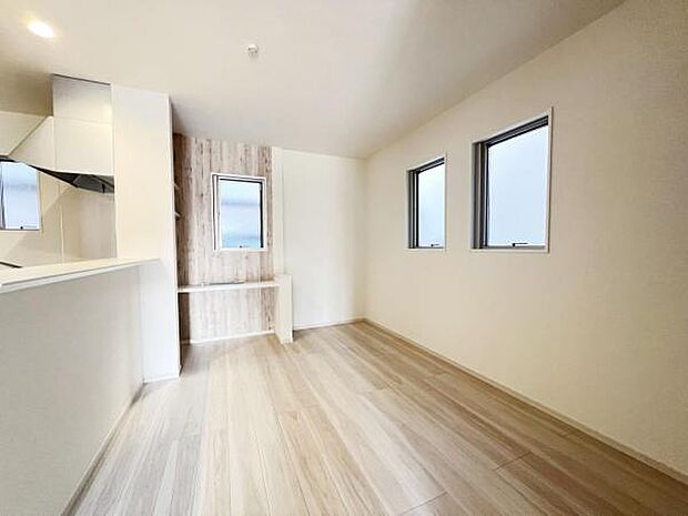 ご家族の温かい時間を演出するダイニングスペースです。