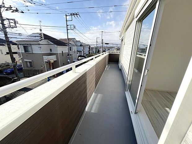 お洗濯ものを気持ち良く太陽の光で干せるのが嬉しいですね。