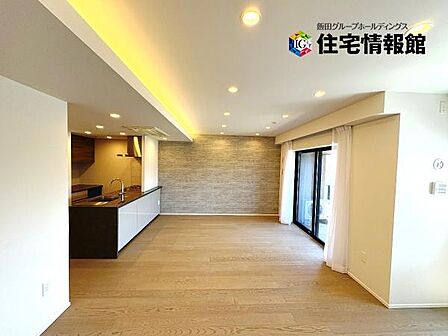 リビングダイニングになります。ご家族そろっての素敵な空間になりそうですね。