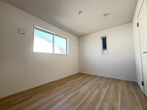 子供部屋にもちょうど良い大きさのお部屋です。