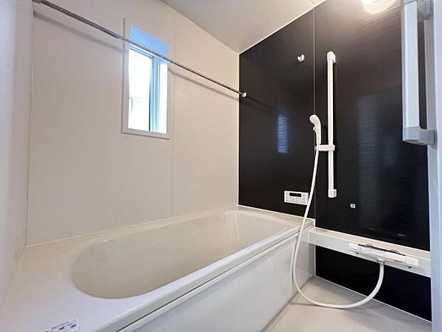 お風呂でほっとひといき。1日の疲れを癒しましょう。